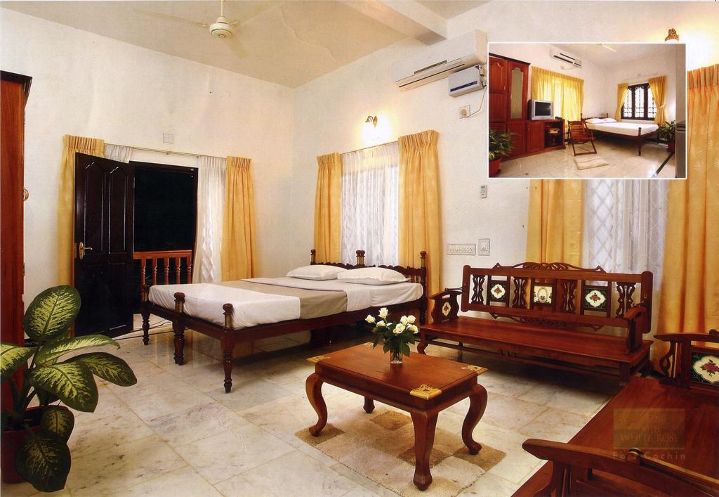 Hotel White Rose Kochi Exterior photo