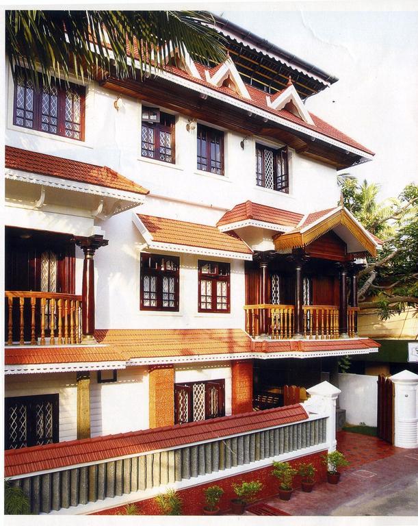 Hotel White Rose Kochi Exterior photo